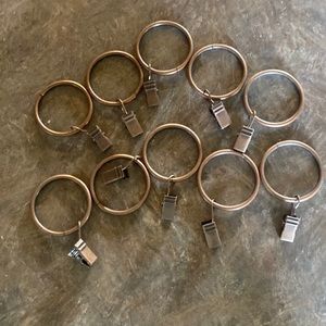 220. 10* metal Curtain hooks, shower curtains/ regular curtains
